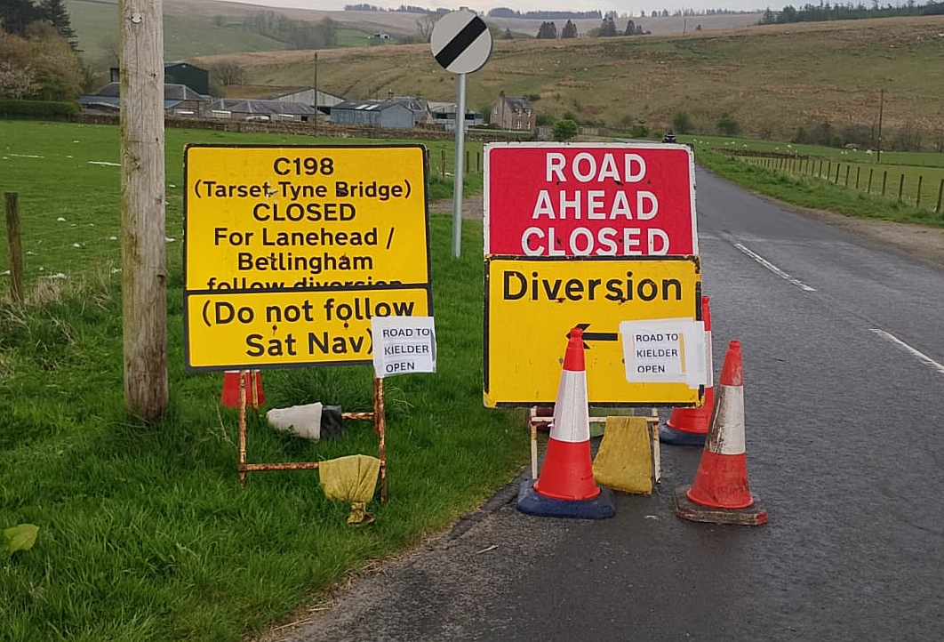 Diversion signage 2